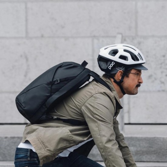 RUCSAC THULE 21, pt. notebook de max. 15.6 inch, 1 compartiment, buzunar frontal | buzunar lateral | buzunar dorsal, waterproof, nylon, negru, 