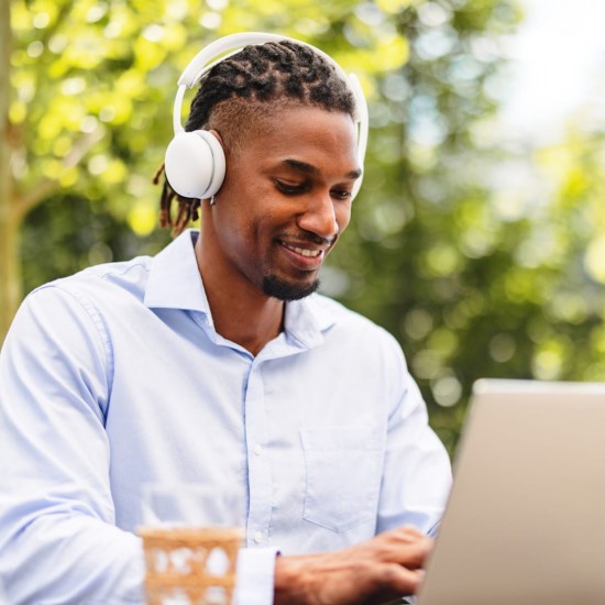 LOGITECH HEADSET - Zone Wireless 2 ES - OFF-WHITE - BT/CORDED - EMEA28i-935 